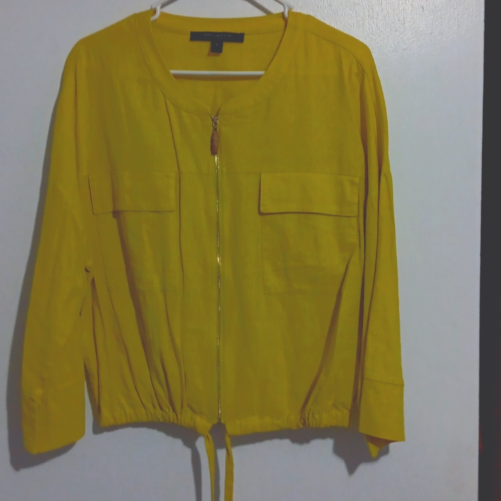 Mustard yellow Marc New York zipper front two pocket linen blend shirt.